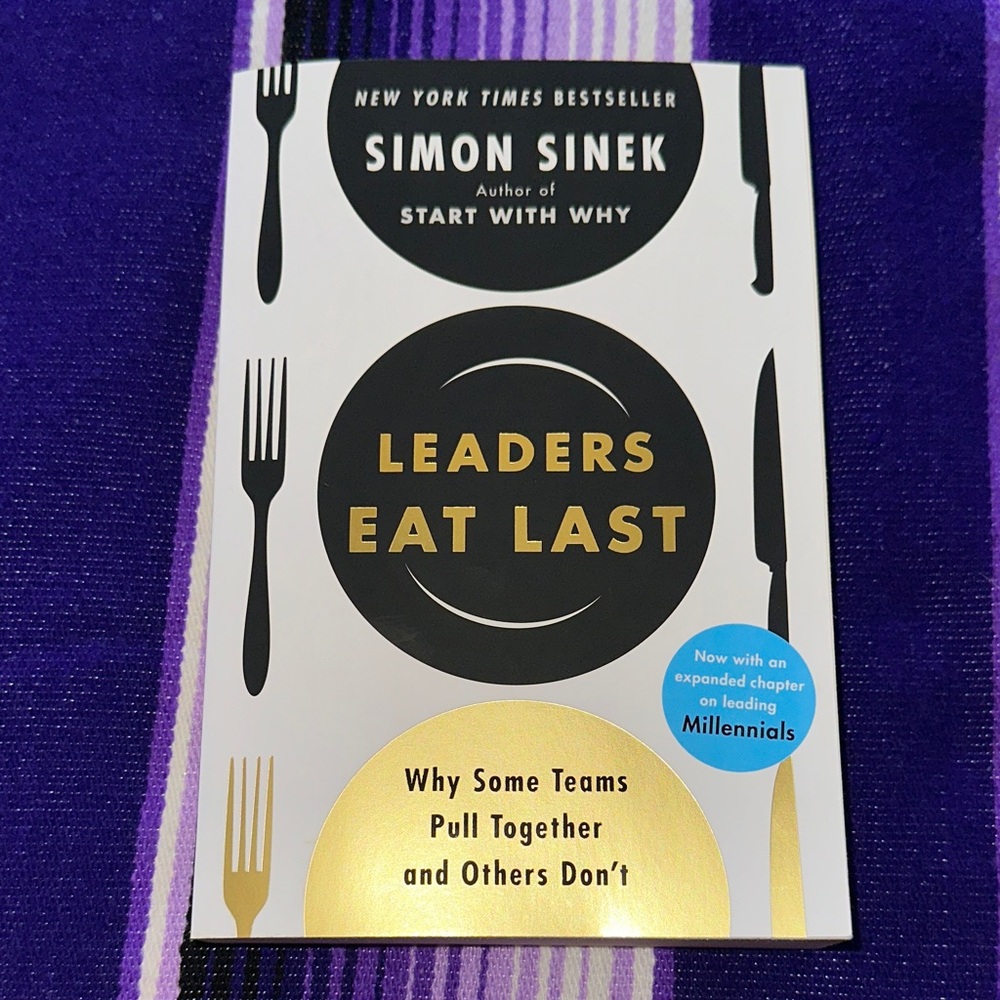 Leaders Eat Last Paperback Book by Simon Sinek